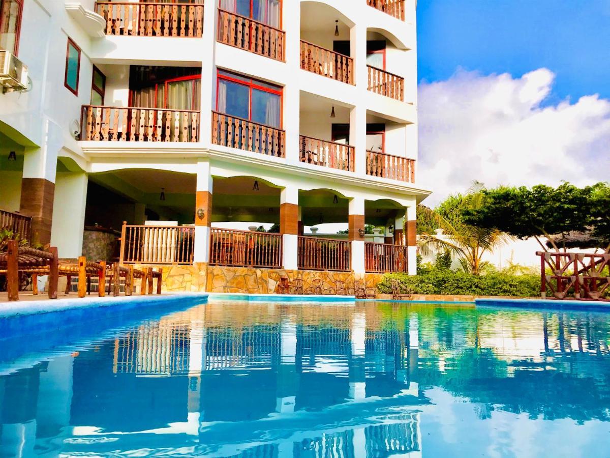 Zanoceanique Hotel Матемве Екстериор снимка