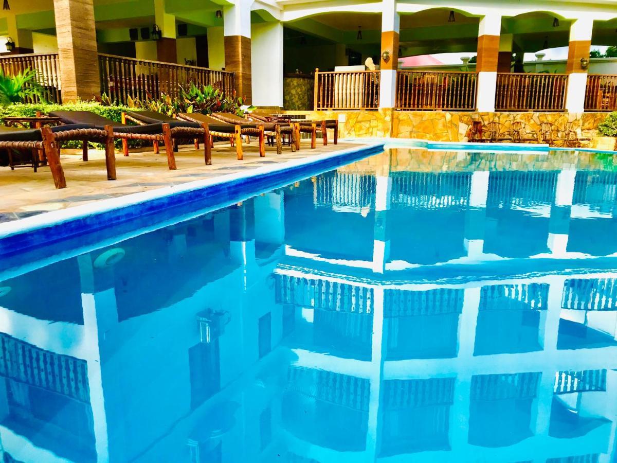 Zanoceanique Hotel Матемве Екстериор снимка