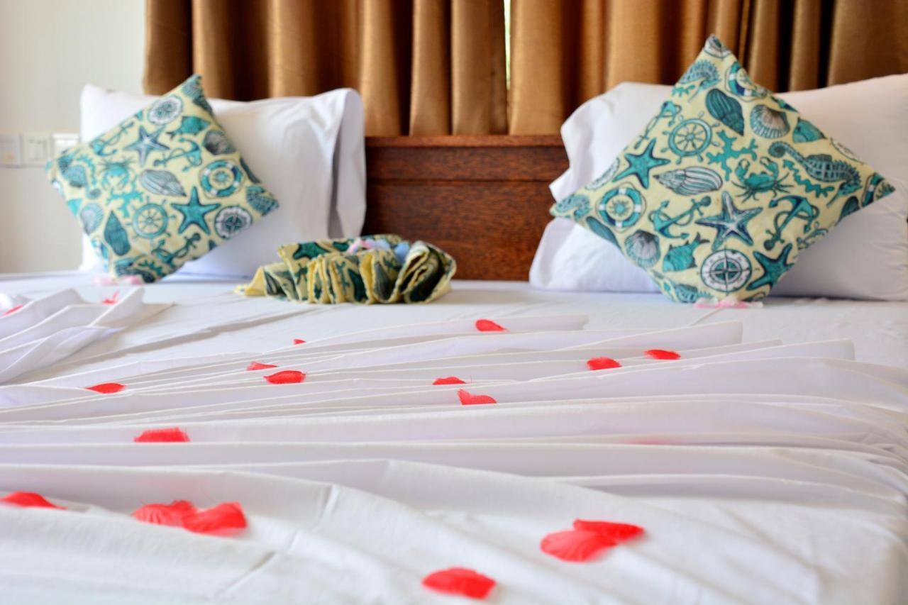 Zanoceanique Hotel Матемве Екстериор снимка