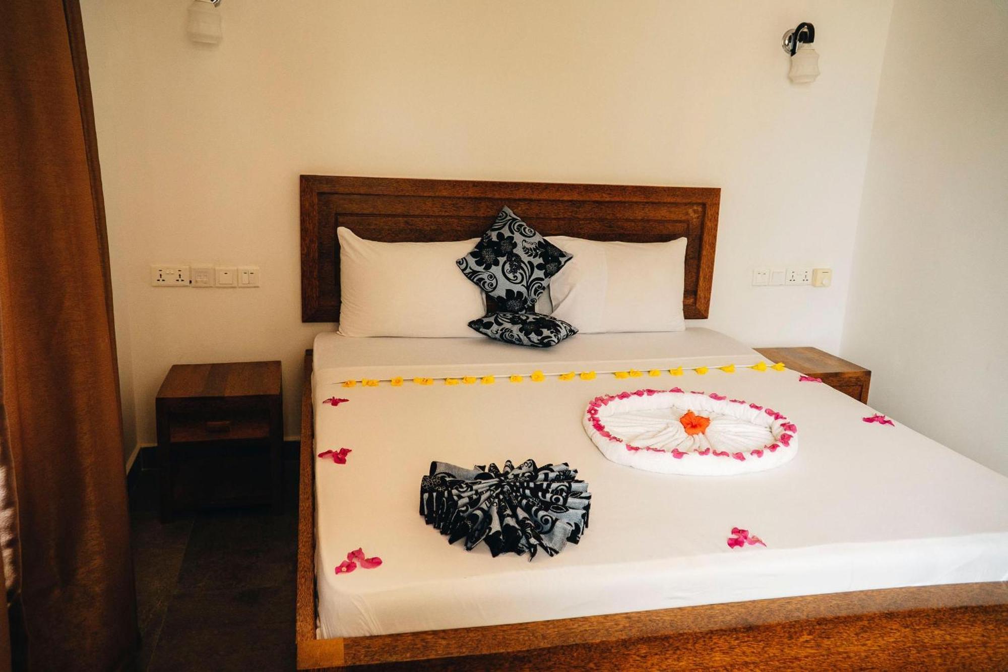 Zanoceanique Hotel Матемве Екстериор снимка